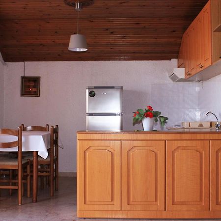 Kehagias Apartments Vrasná Zewnętrze zdjęcie