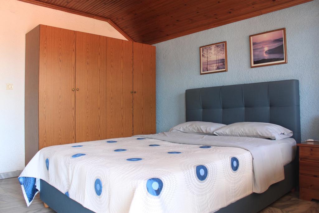 Kehagias Apartments Vrasná Zewnętrze zdjęcie
